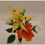 Fine Cut Set einer Tiger- und Longiflorum Lilie